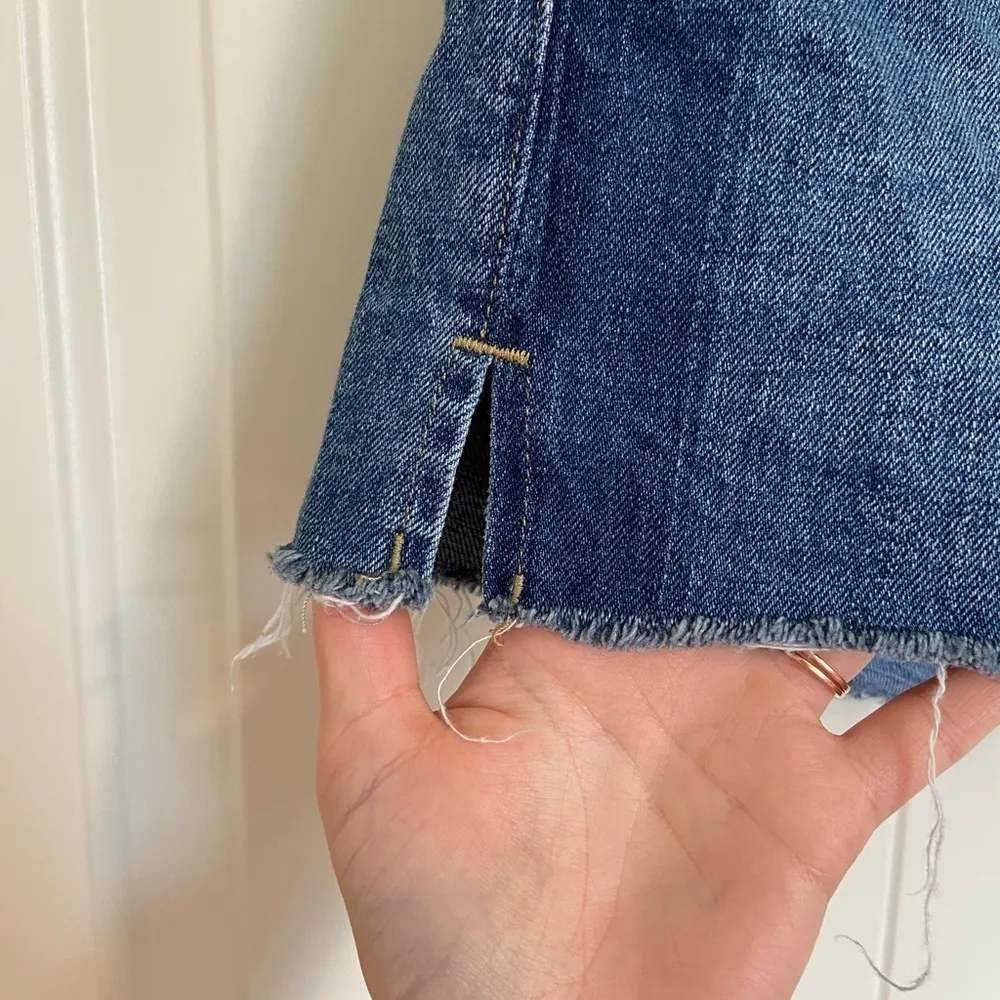 NWOT | Topshop women’s moto mom denim‎ shorts — size 8 - Image 2