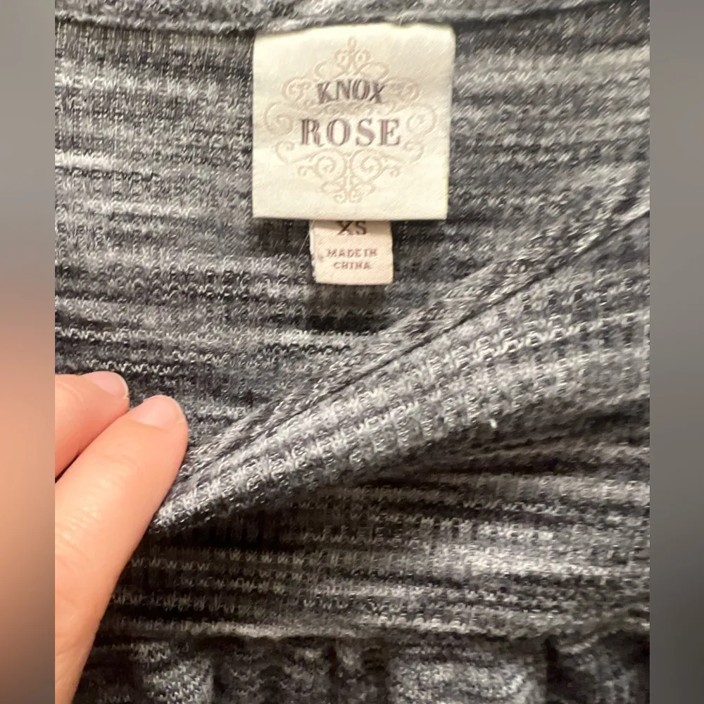 Knox Rose womens long sleeve black white bell sleeve top - Image 2