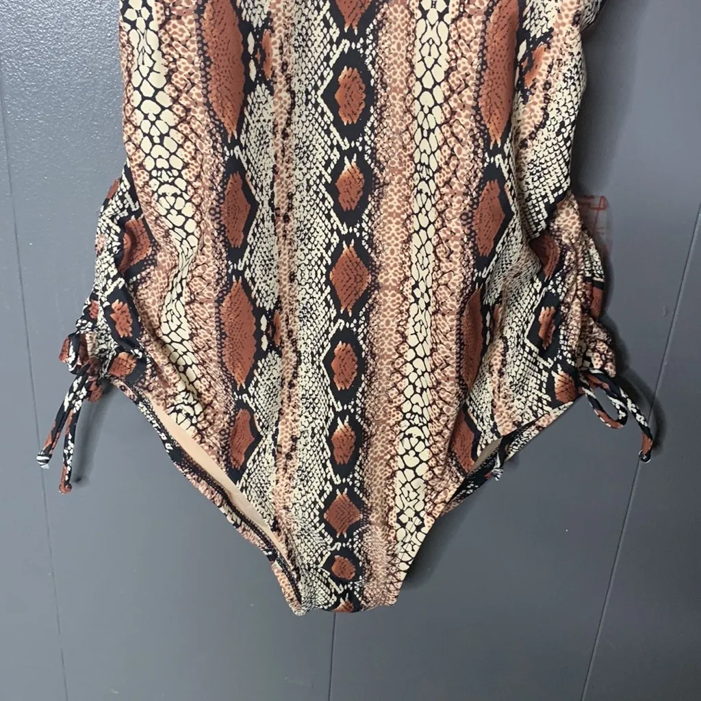 NWT KONA SOL Side-Cinch Medium Coverage One Piece Swimsuit, Animal Print Size S - Image 8