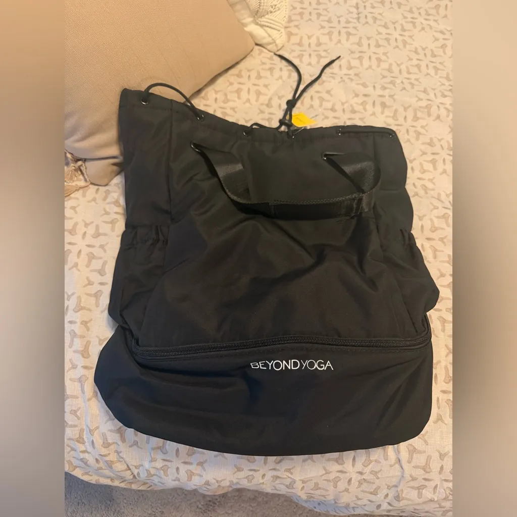 Beyond Yoga Backpack - Image 3