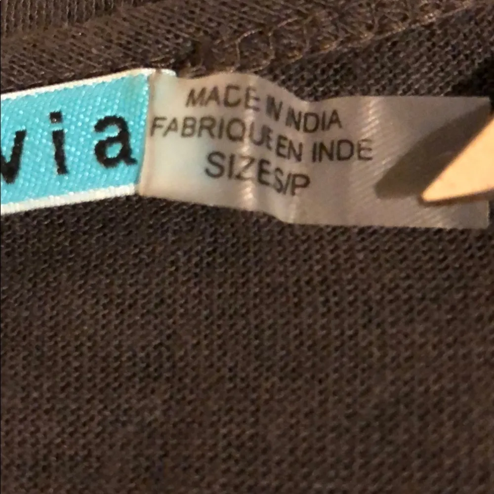 Alice & Olivia Rica Rosette Necklace T shirt S - Image 6