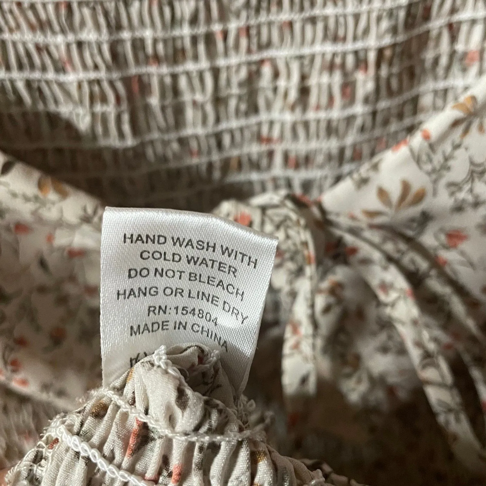 Blush Beige Floral Smocked Bodycon Mini Dress Size L GUC - Image 5