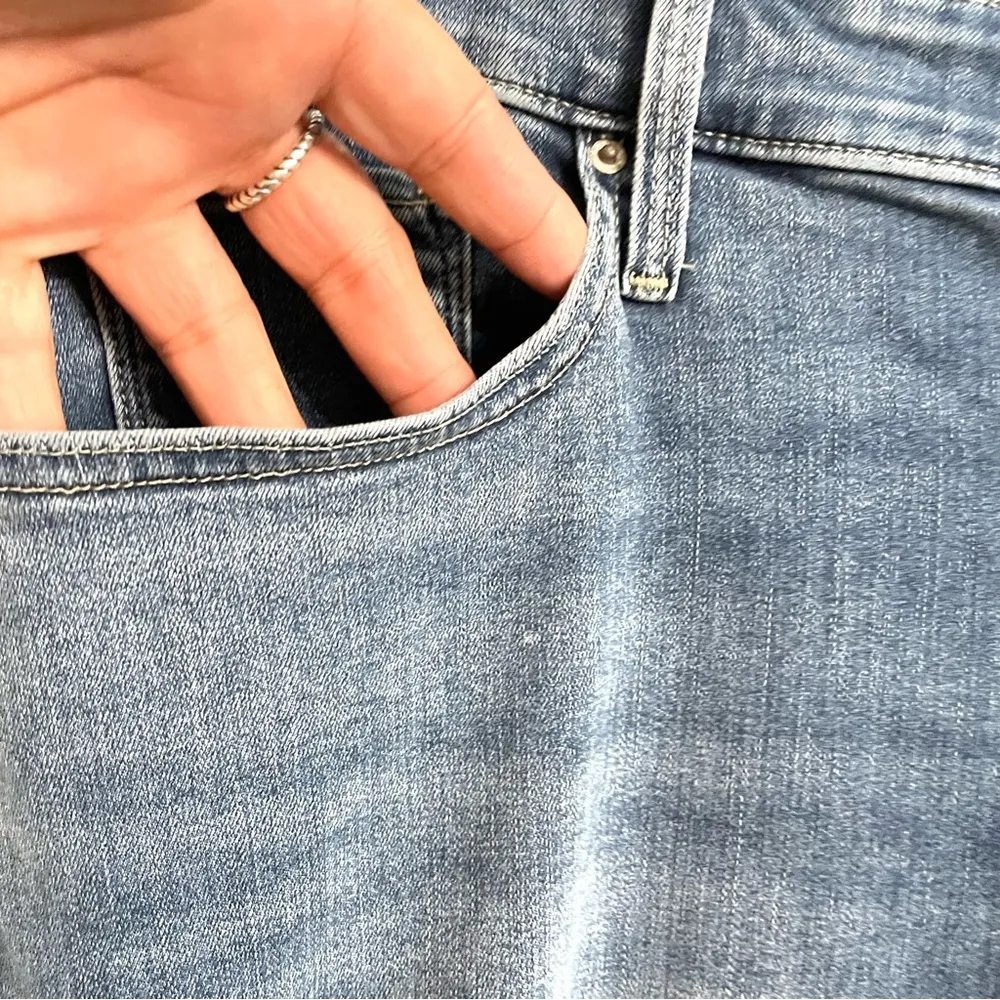 Levi’s Womens Jeans Denim Blue Shaping Skinny Stretch Distressed Plus Size 24 - Image 5