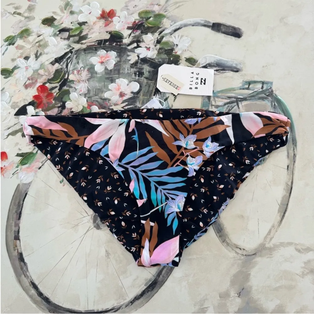 Billabong Multicolor Tropic Moon Lowrider Reversible Bikini Bottoms Size L NWT - Image 9