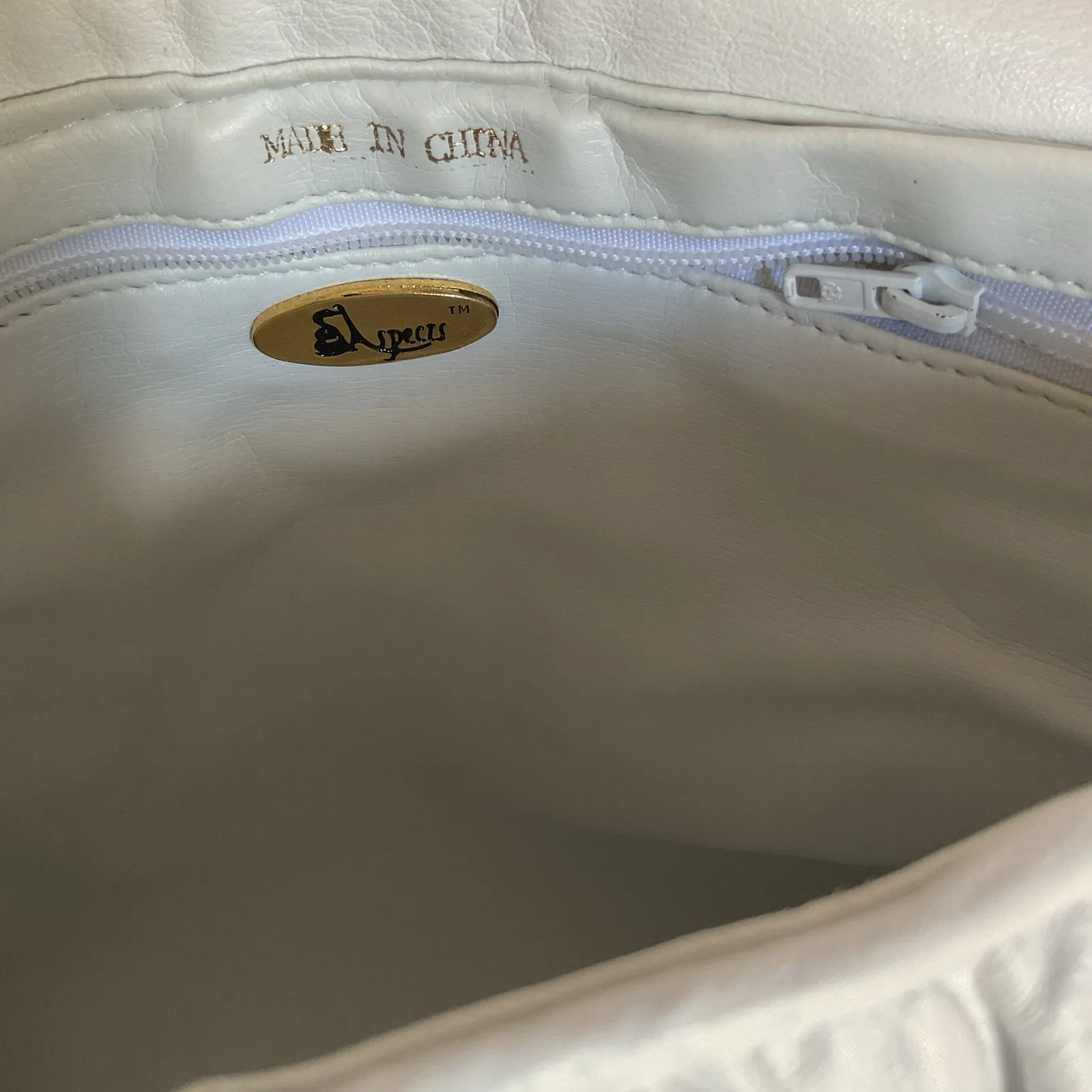 Vintage Aspects 90s Y2K Style White Faux Leather Shoulder Bag Ruched Flap Purse - Image 9