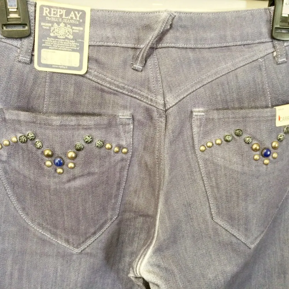 Replay women's size 28 embellished stretch comfort bull denim carrot jeans 29x32 Gray - Image 6