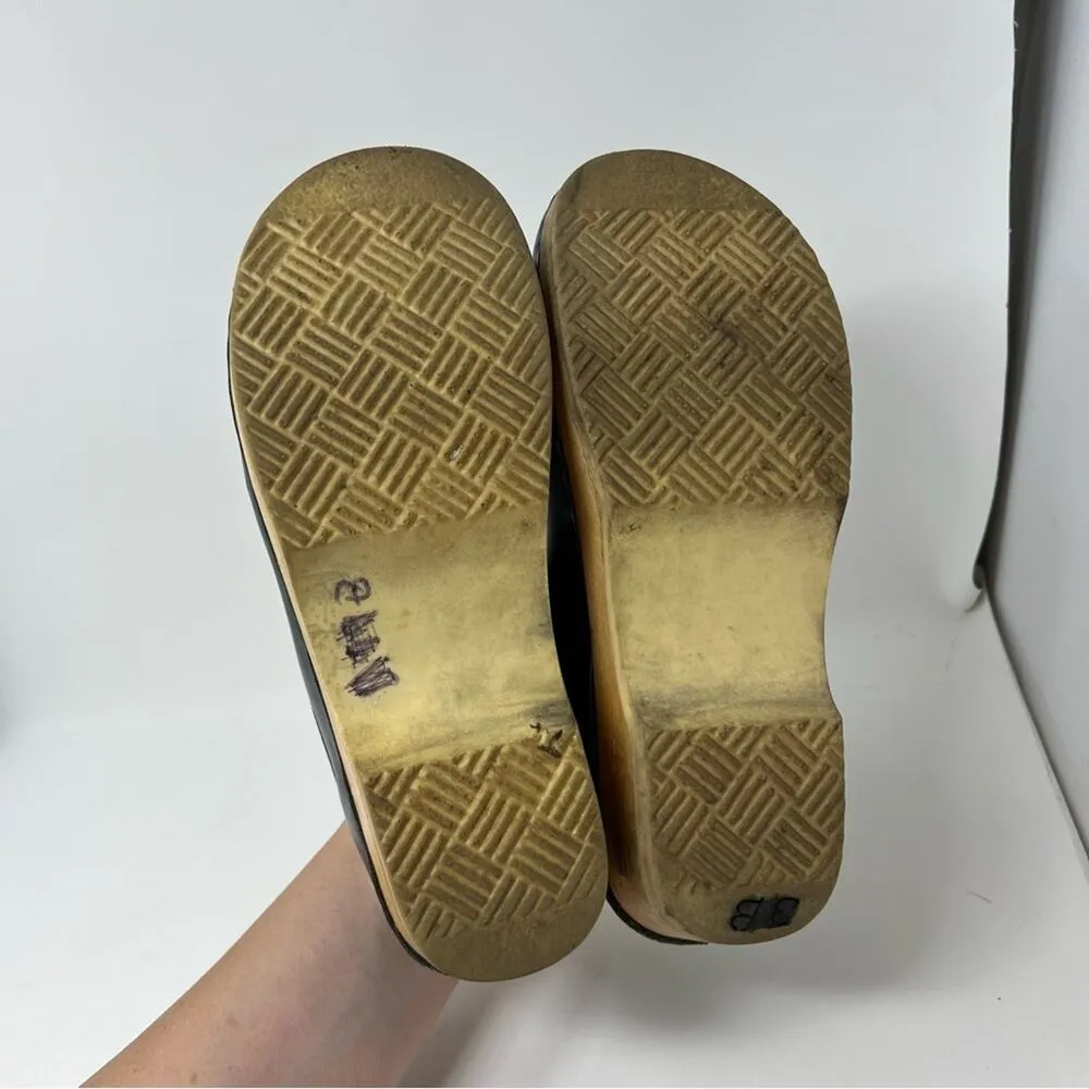 Sven NAVY BLUE Leaf Punch Swedish Clogs Size 37 or US 6.5 - Image 10