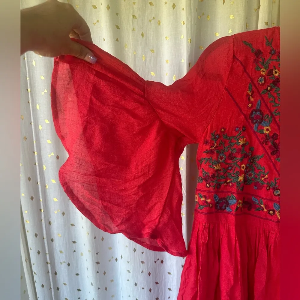 Umgee Boho Bliss Embroidered Waterfall Ruffle Bell Sleeve Baby Doll Dress M - Image 4