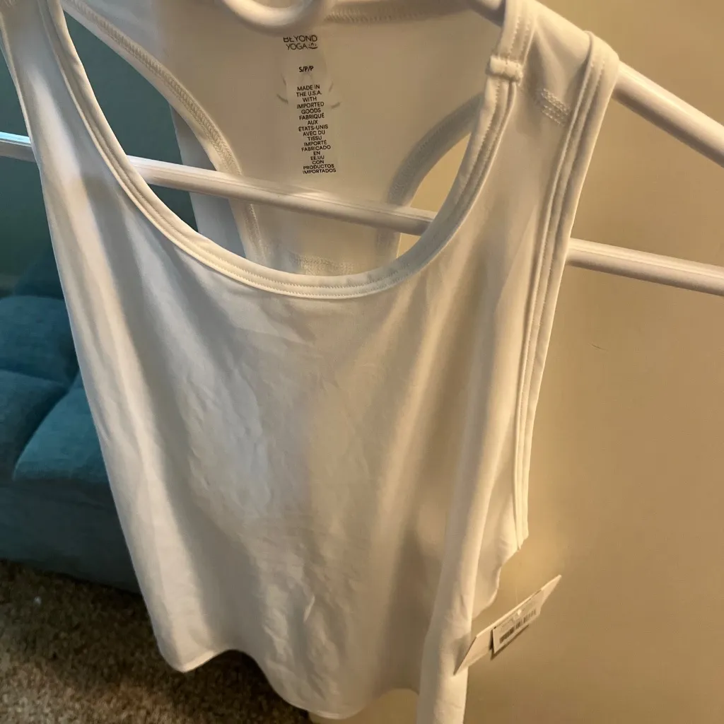 Beyond yoga, spacedye resilience, tank top, new with tags - Image 3