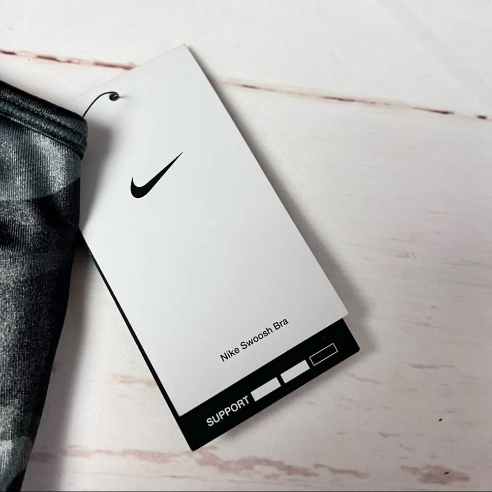 Nike Women’s Black Camo Athletic Sporty Racerback Bra Sz L - Image 2