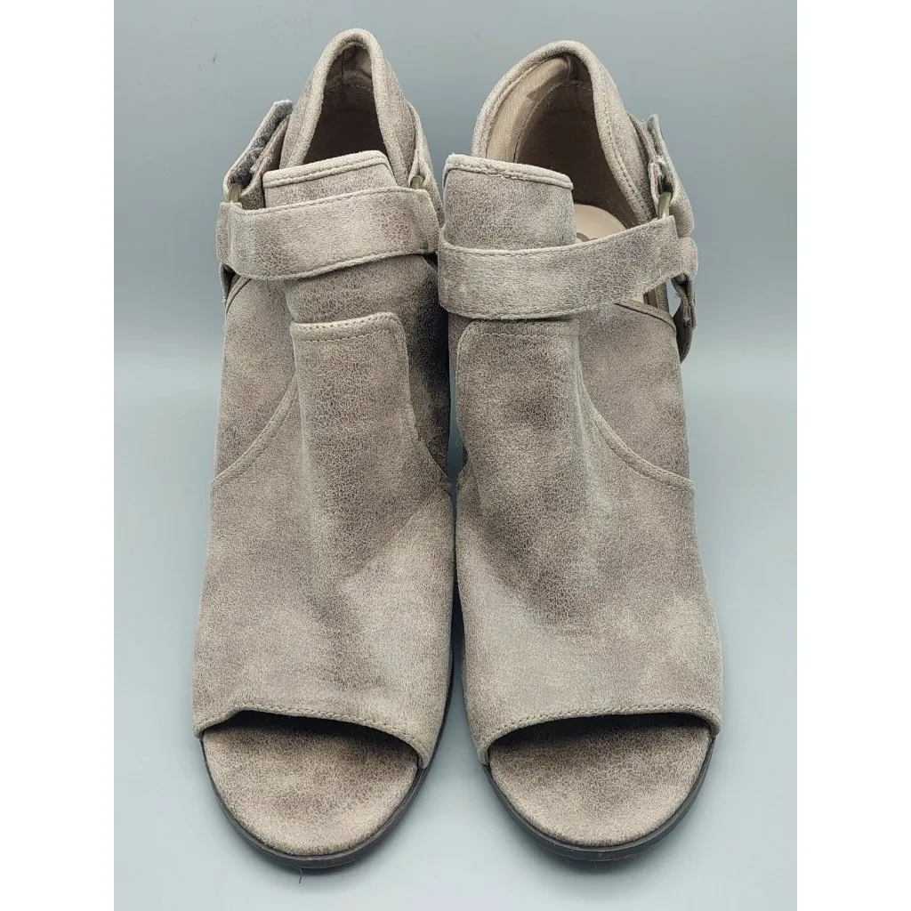 Fergalicious by Fergie Gray Suede Boots 3.5" Block Heels Size 10M Adj. Strap - Image 3