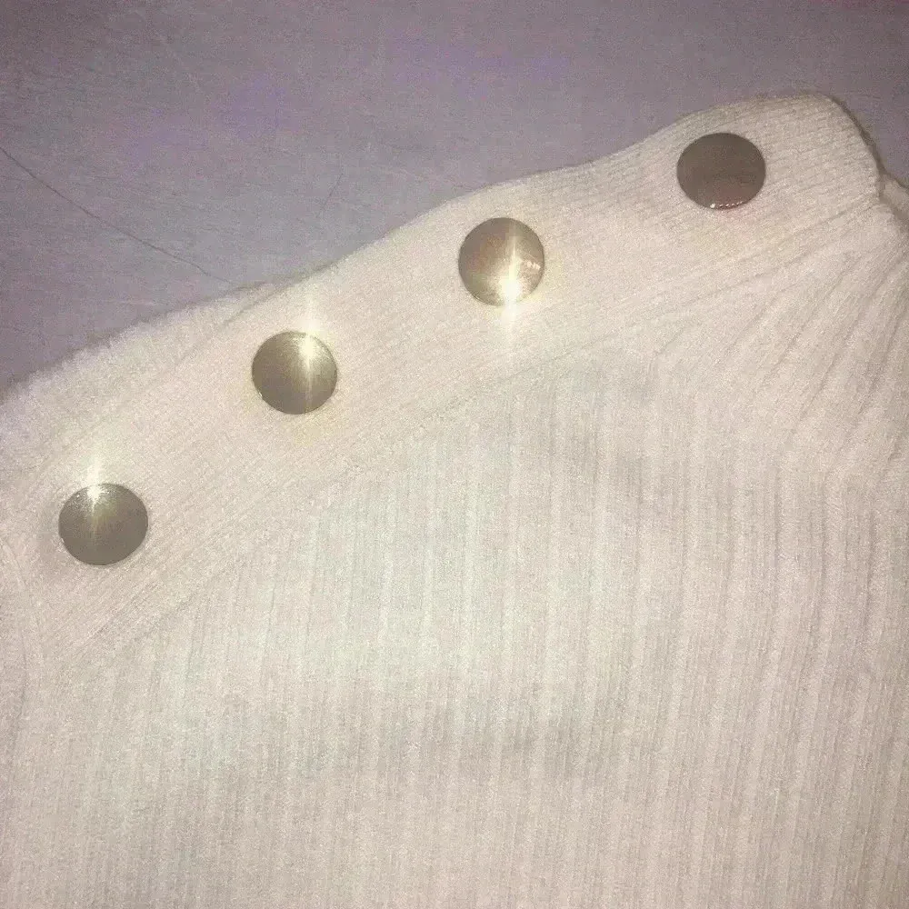 Talbot's Ribbed Mock Neck Gold Studs long sleeve pullover Size Medium PRISTINE! - Image 8