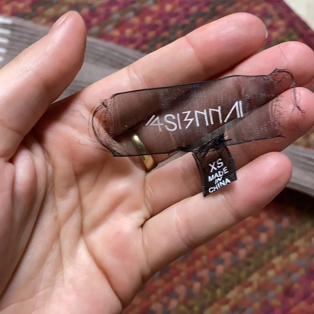 NWOT RIBBED PUFFY SLEEVE MOCK NECK SWEATER White Size XS - Image 4