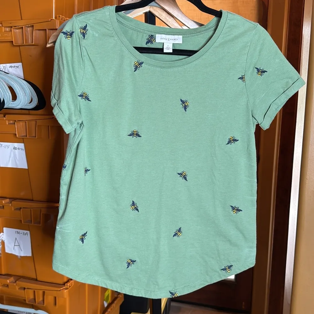 Vintage America Ladies Short Sleeve Embroidered Tee Relaxed Fit Green Size Small - Image 4