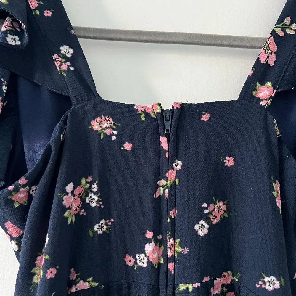 TweezeMe Navy Blue Pink Floral Maxi Dress Ruffle detailing Side Slit Size Small - Image 6