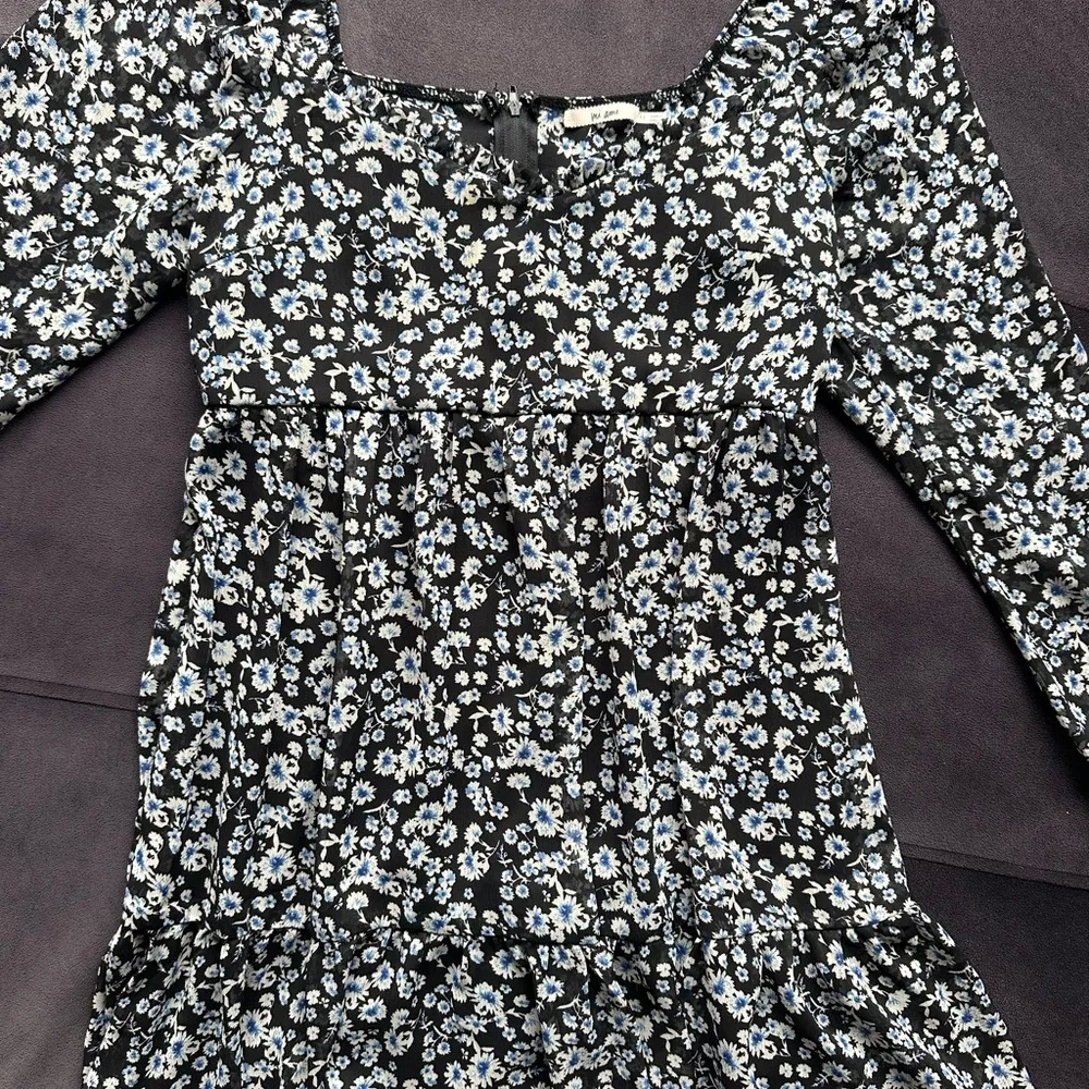 Mi Ami Blue & White Floral Long Sleeve Mini Dress Black Size M - Image 2