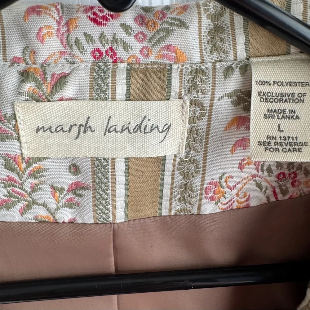 Marsh Landing floral embroidered button up blazer size large - Image 4