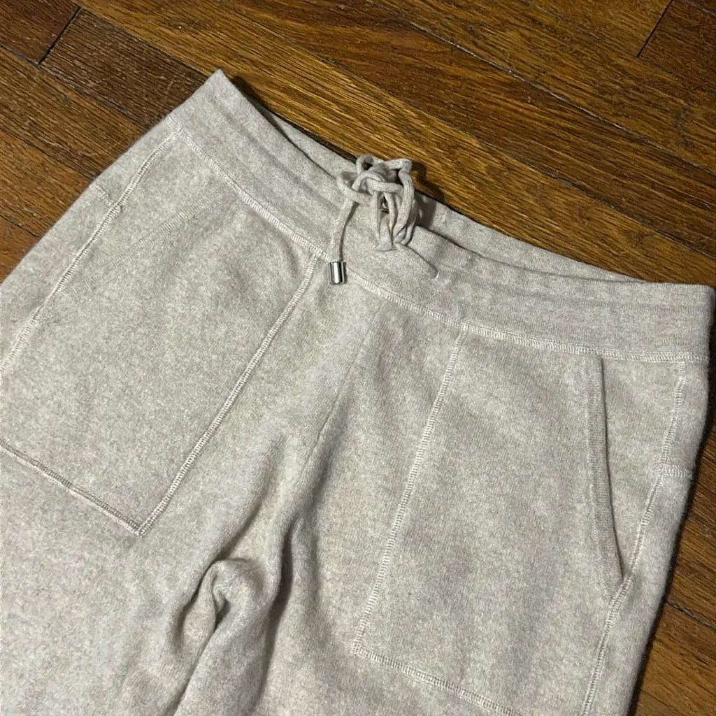 Anatomie Londone Oatmeal Cashmere Joggers, Medium - Image 2