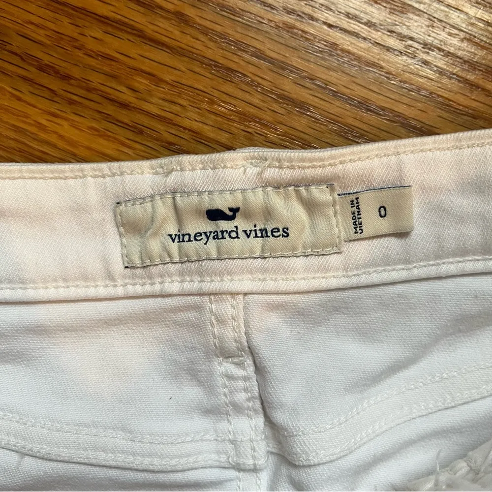 Vineyard vines white jean skirt size 0 - Image 3