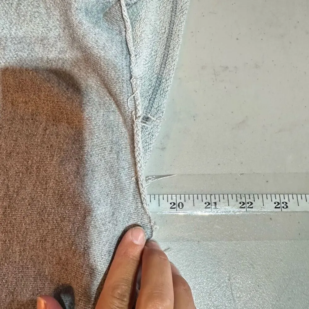 Livy Lu Women's Knit Long Sleeve Pullover Cropped Sweatshirt Gray Size Large - Image 10