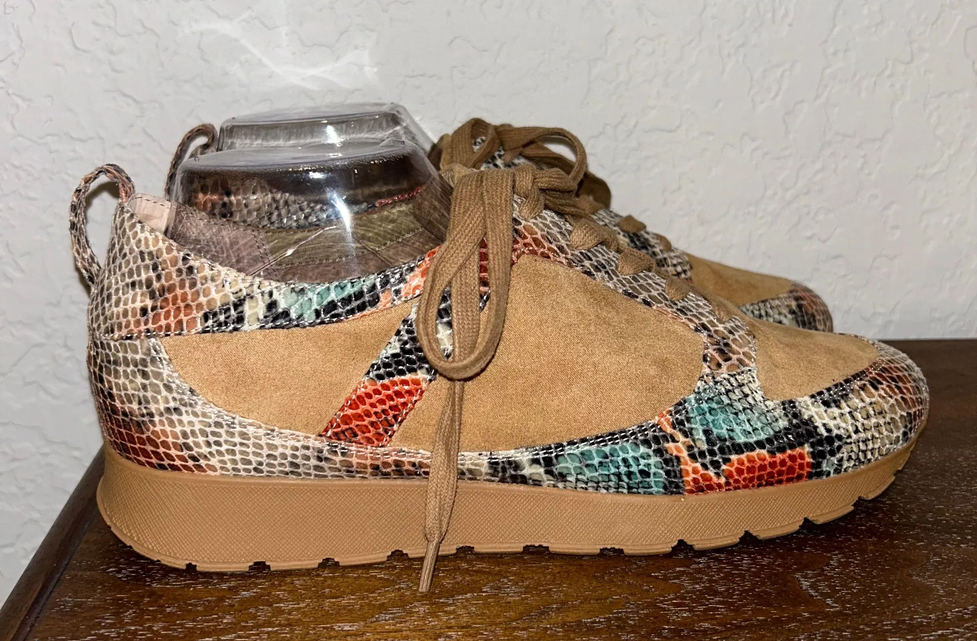 G.I.L.I Got it Love it Janna Snakeskin Print Lace Up Platform Sneaker Shoes Multiple Size 11 - Image 3