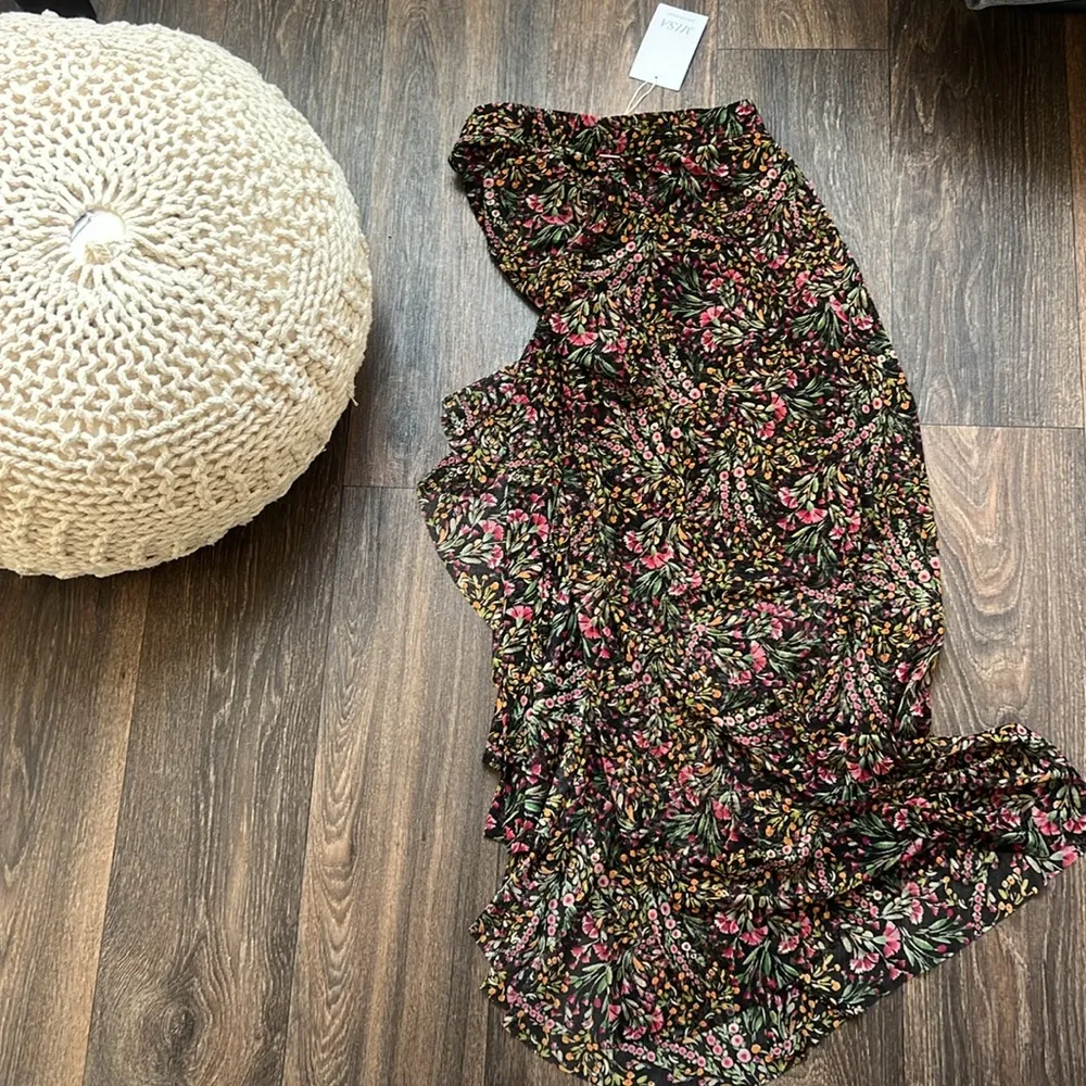 Misa Floral Knotted Skirt - Image 4