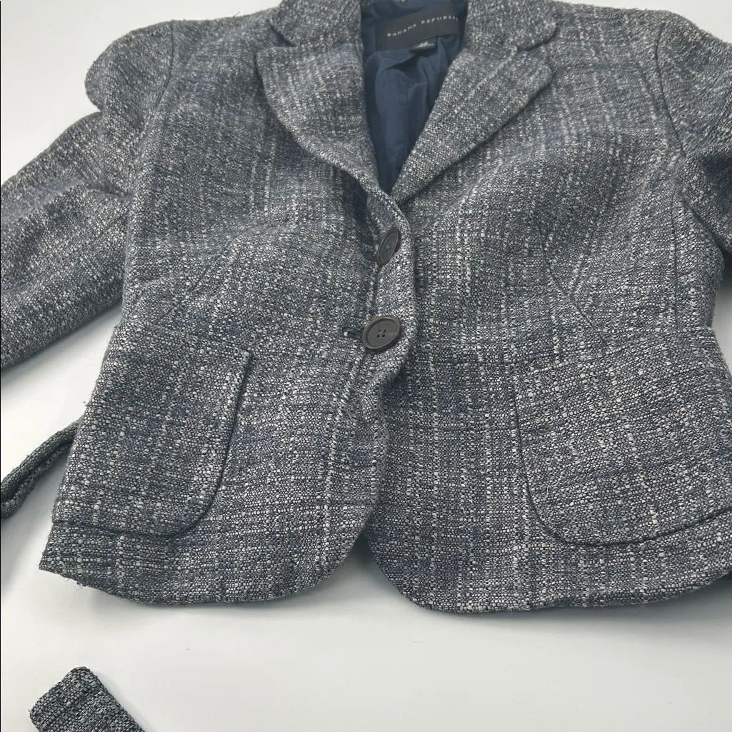 Banana Republic Charcoal Tweed Blazer - Image 12