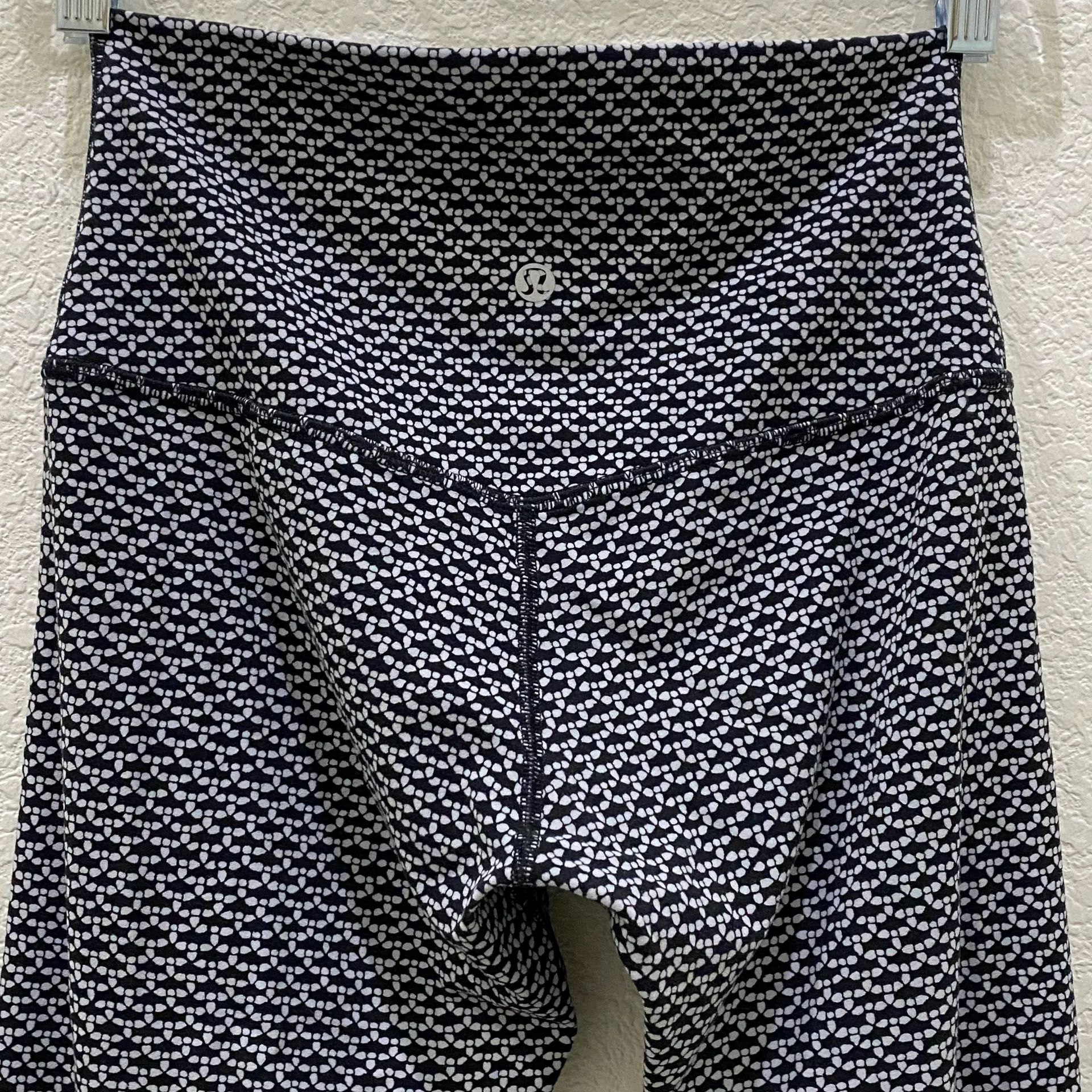 Lululemon Rare  Align 21” Crop Monochromatic Ice Grey Black Crop 4 - Image 6