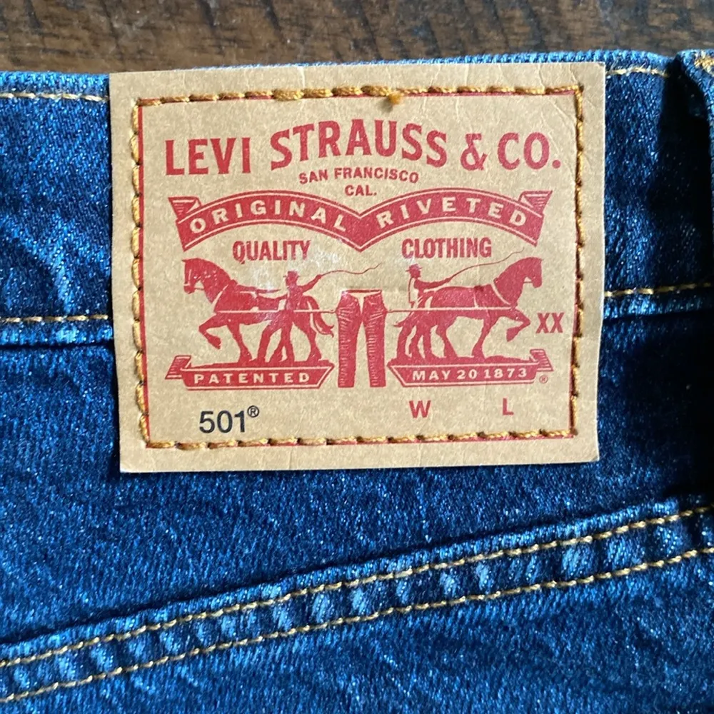 Levi’s NWOT 501 cutoffs shorts - Image 5