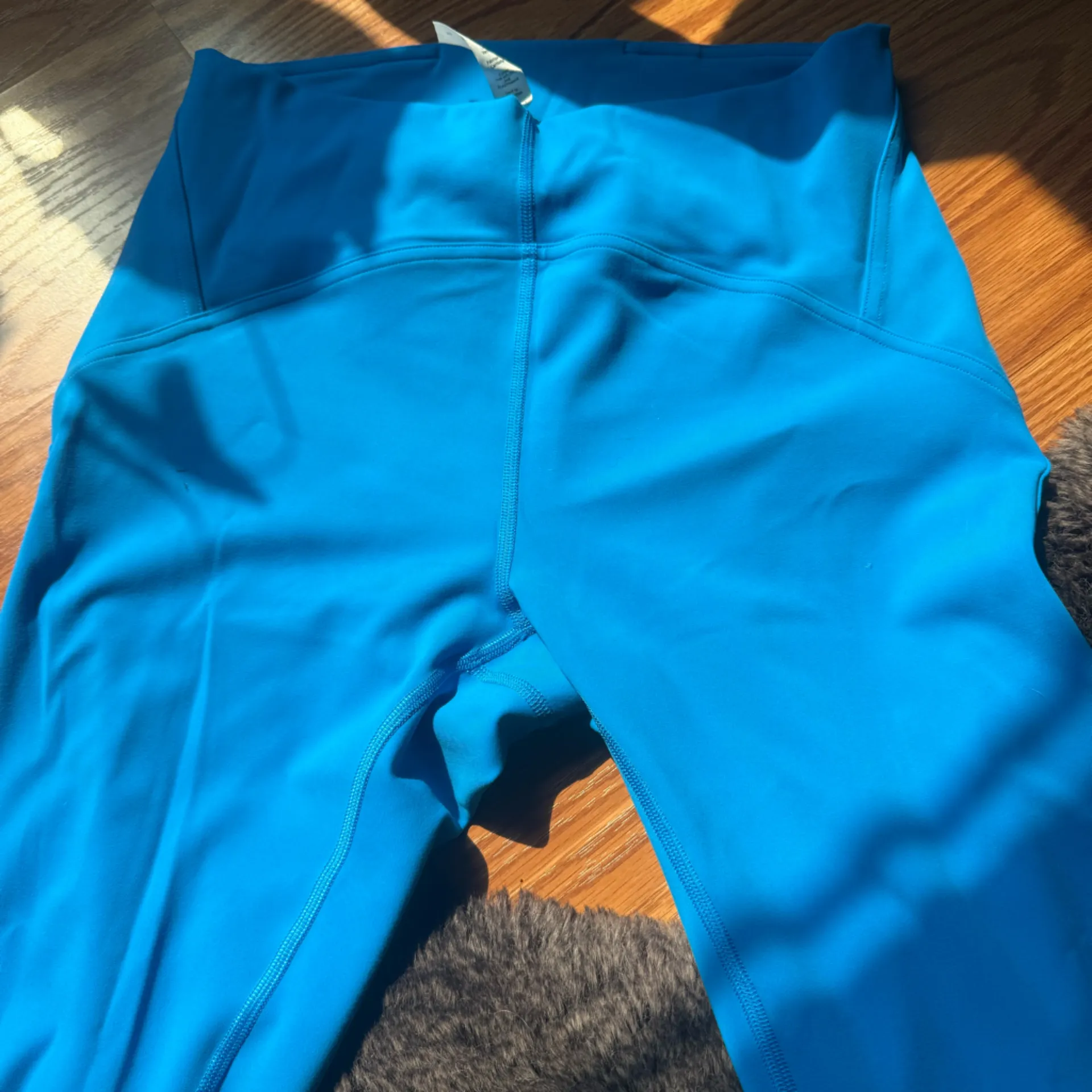Lululemon Athletica Electric Blue Leggings - Image 4