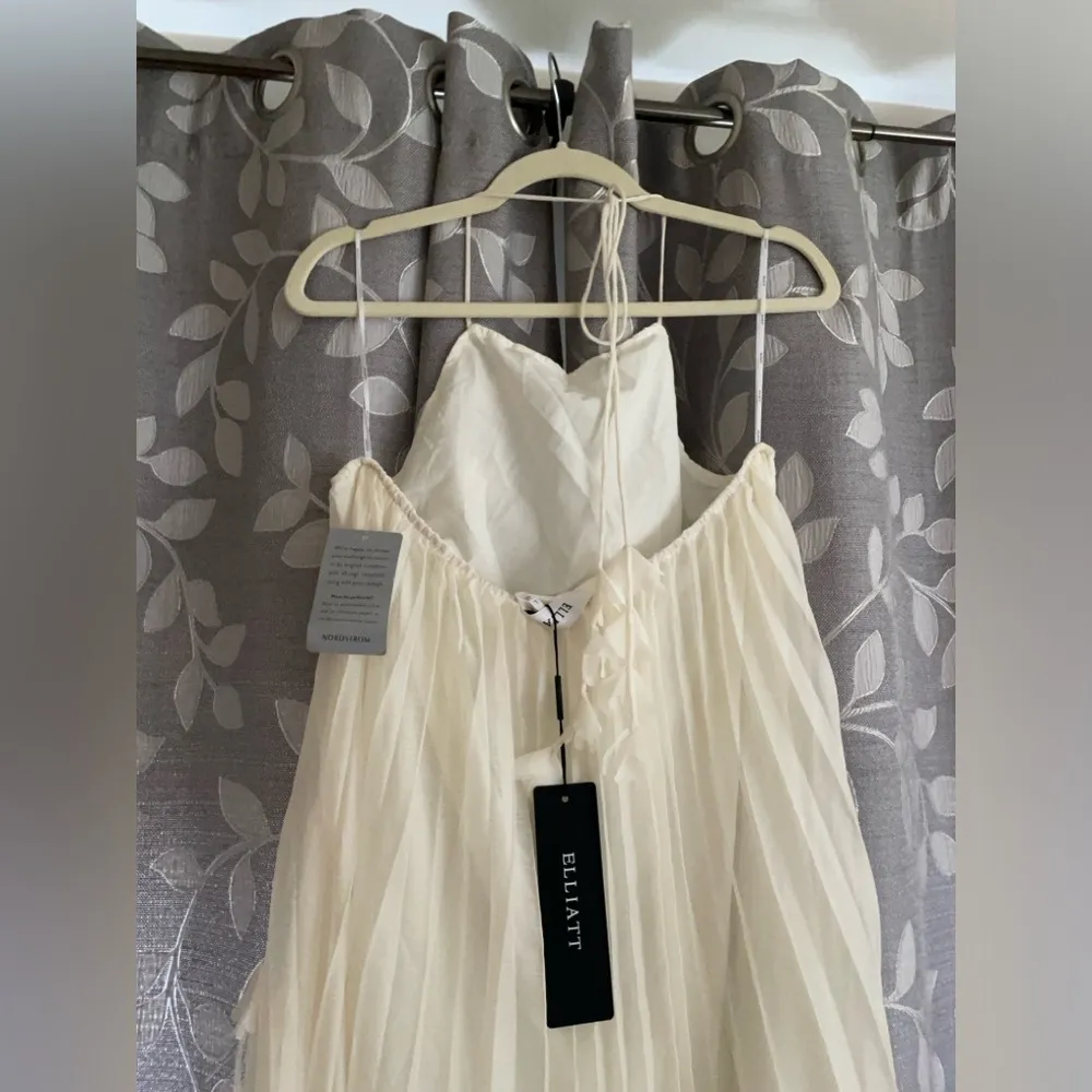 Elliat Emelia Floral Appliqué Pleated Georgette Halter Maxi Dress - Image 9