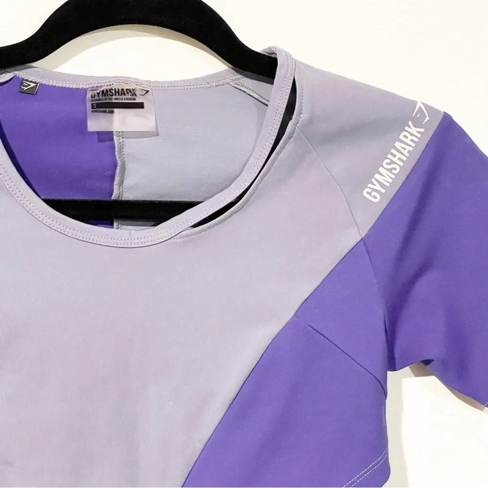 Gymshark Size Small Asymmetrical Purple Cropped Color Block Top Athletic Workout - Image 3