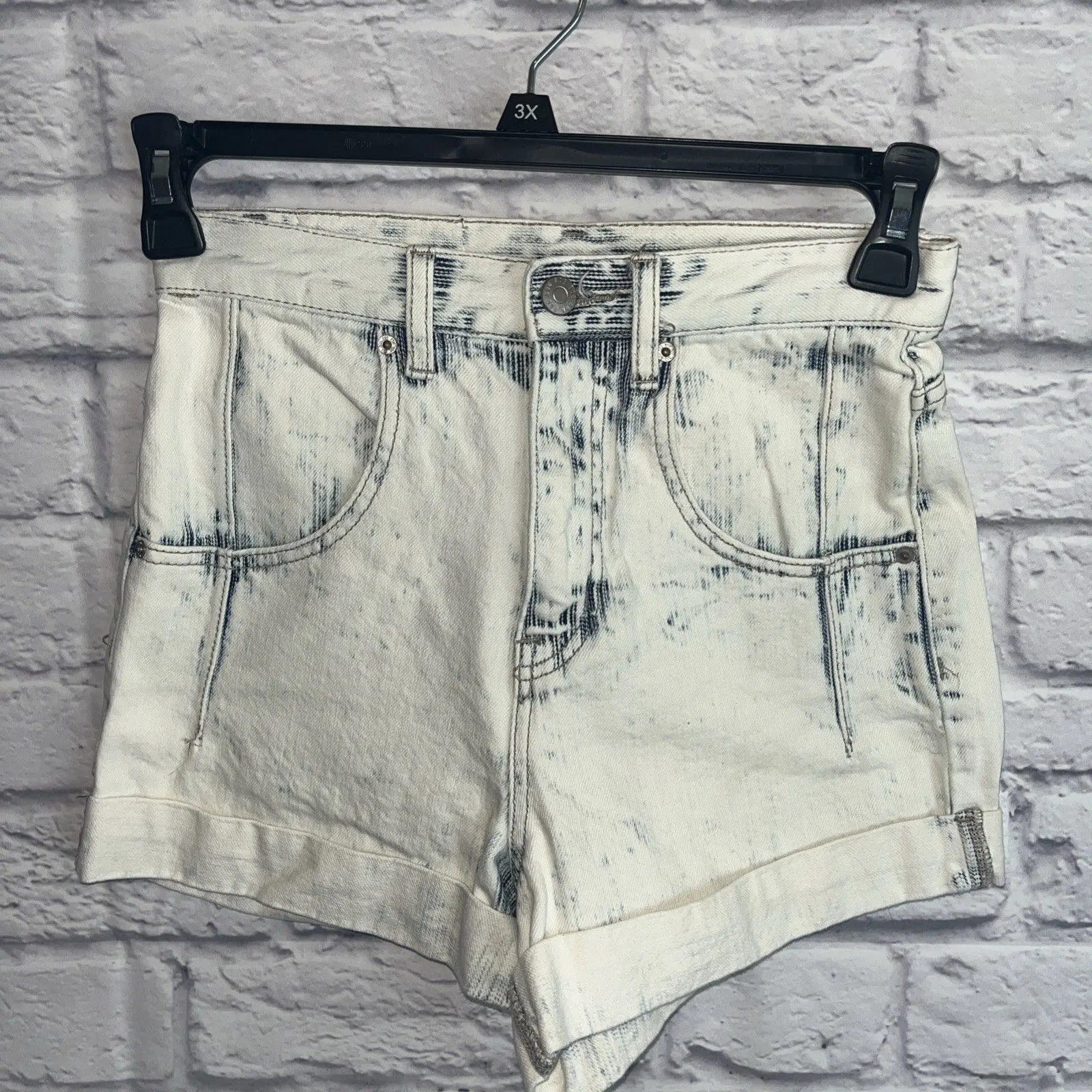 BDG Urban Outfitters Y2K Women’s High Rise Acid Washed Roll Hem Shorts Size 25 - Image 2
