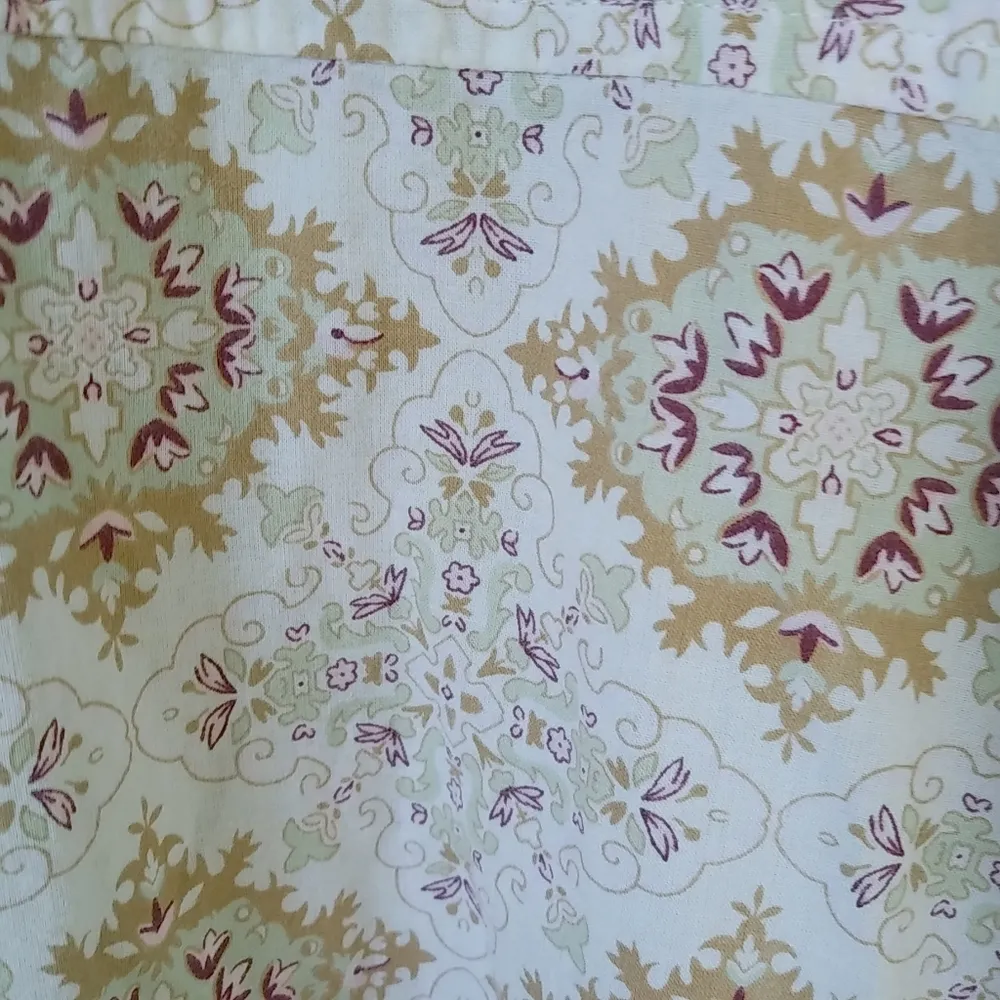 Old Navy L Royal Floral Gold Berry Collared Long Sleeved Cotton Top Workwear - Image 8