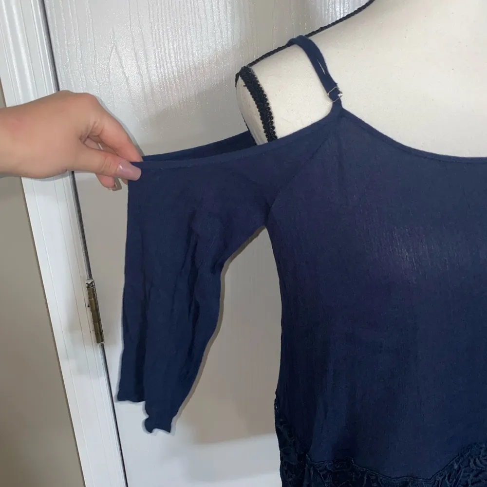 blue off the shoulder shirt - Image 5