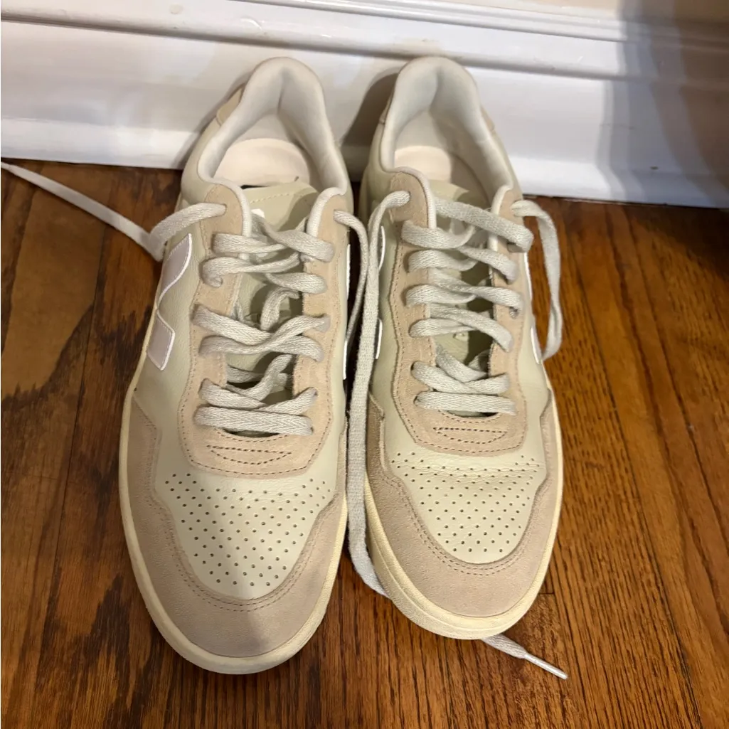 NWT Veja Sneakers v-90 - Image 3