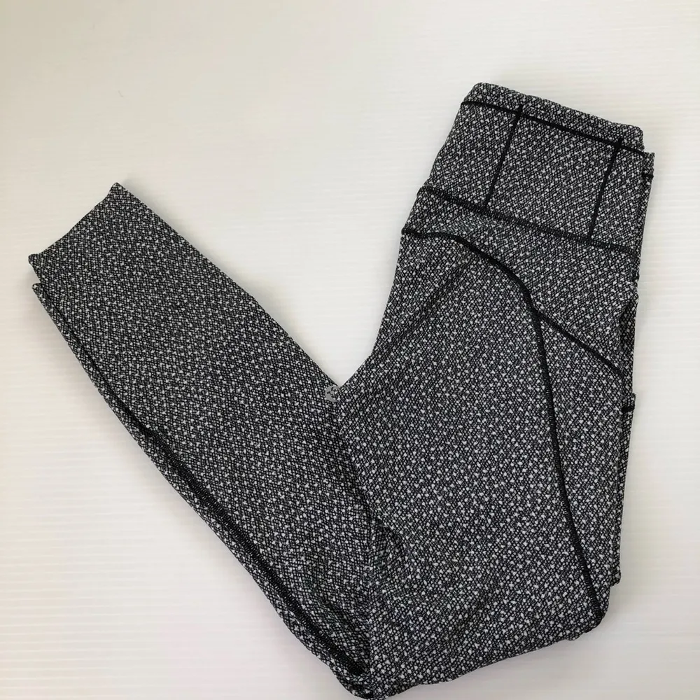 Lululemon Fast & Free 7/8 HR Tight Frozen Fizz, 4 - Image 9