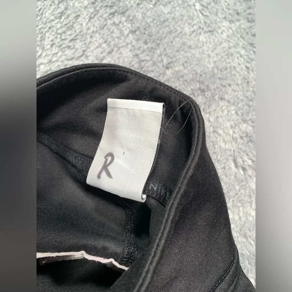 Nike university Iowa Hawkeye Black Quarter-Zip Pullover medium - Image 12