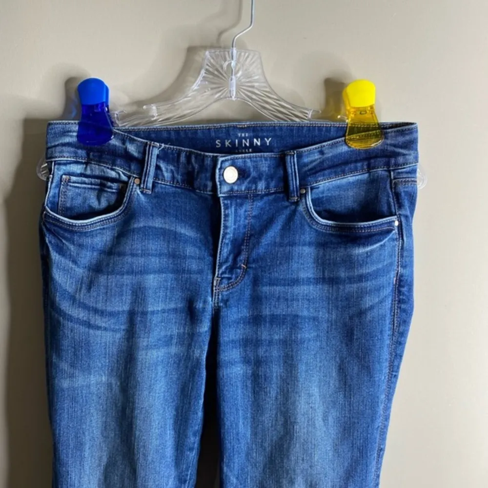 White House Black Market size 4 skinny ankle jean side zip - Image 6