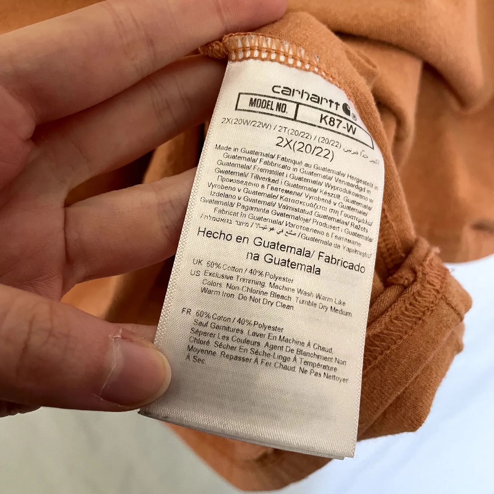 Carhartt loose fit orange short sleeved t-shirt women's size 2XL front pocket - Image 4