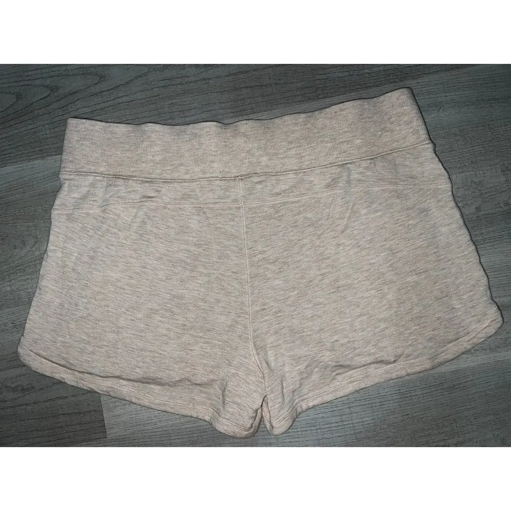Athleta Restore Shortie Shorts Oatmeal Beige Pink Soft XL - Image 5