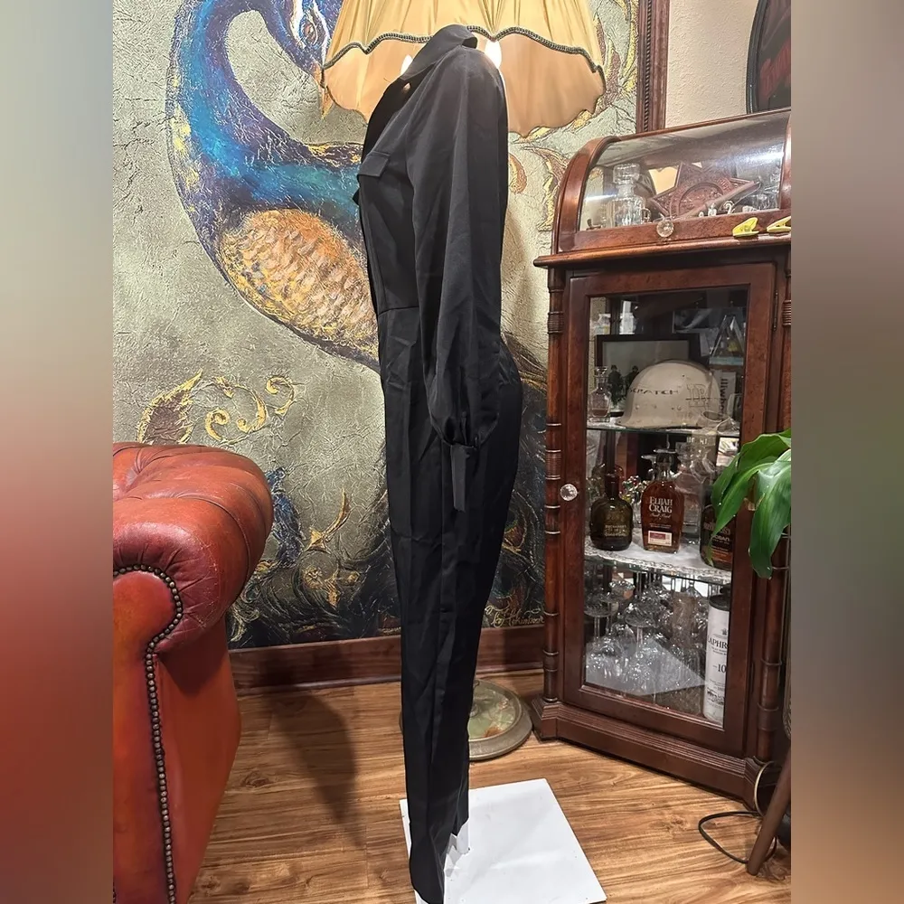 NWT PRETTY LITTLE THING ELEGANT &STYLISH BLACK FRONT LONG SLEEVE CARGO JUMPSUIT - Image 6