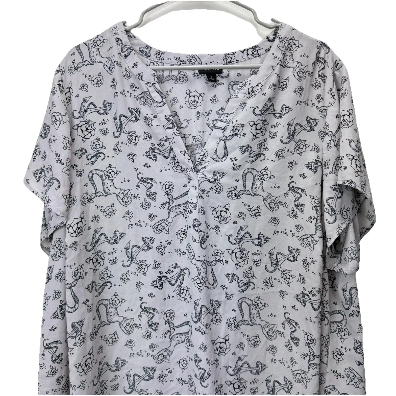 Torrid Harper Gray Mermaid Georgette Hi Low Short Sleeve Tunic Shirt Size 3X - Image 6