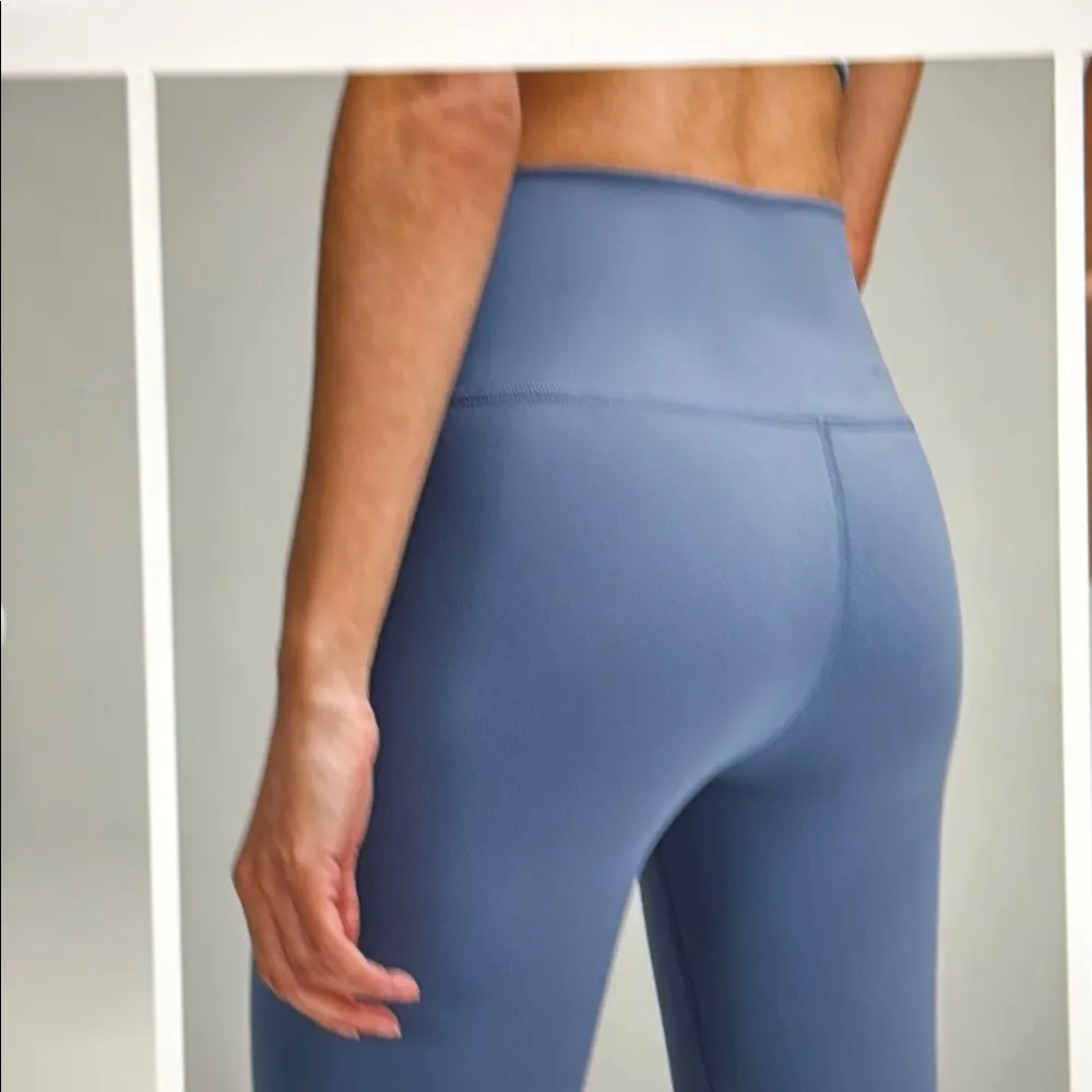 Lululemon Wunder Train HR Tight 25” Oasis Blue Sz4 - Image 2