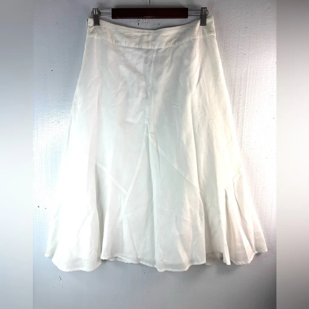 Saint Tropez West 6 Linen Cotton White A-Line Pocketed Skirt with Swirl Accents - Image 2