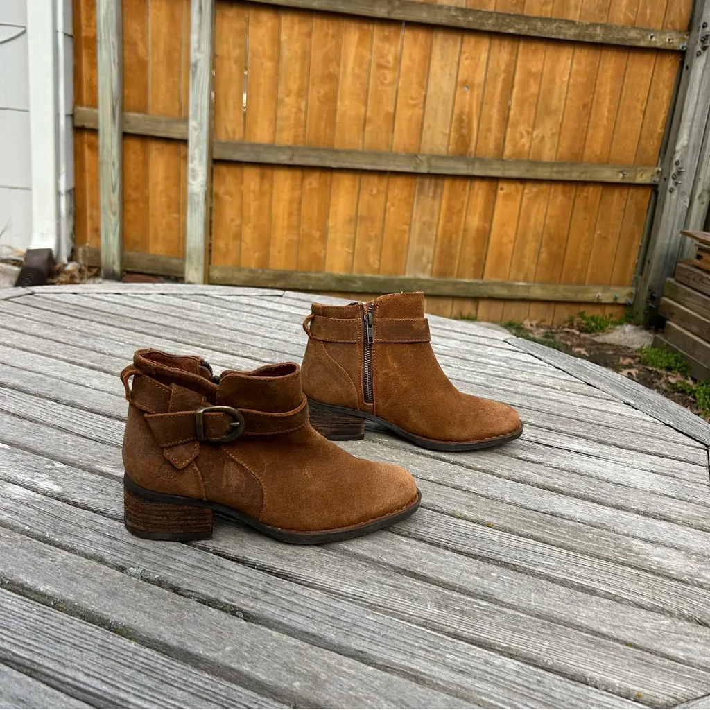 Born Morocco Suede‎ Nubuck Buckle Booties Comfort Walking leather size 6.5 Brown - Image 2