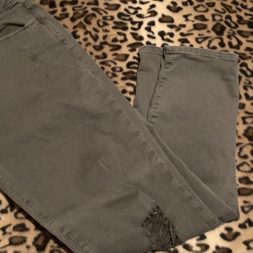 GUC MAVI Jeans ADA Boyfriend Fit Distressed Jeans Women’s Size 10 Green - Image 3