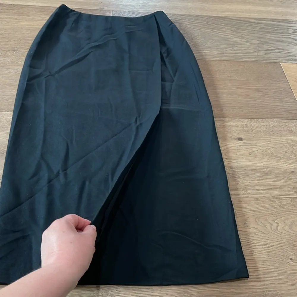 Industria Made in Italy 100% Wool Black Wrap Skirt IT42/US6 Size 42 - Image 6