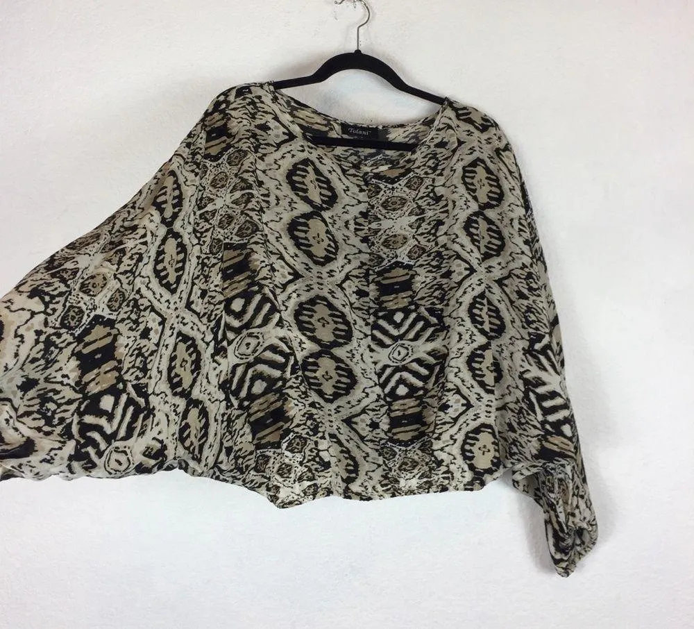 Anthropologie Tolani Rhonda Silk Batwing Boho Print Blouse Small - Image 9