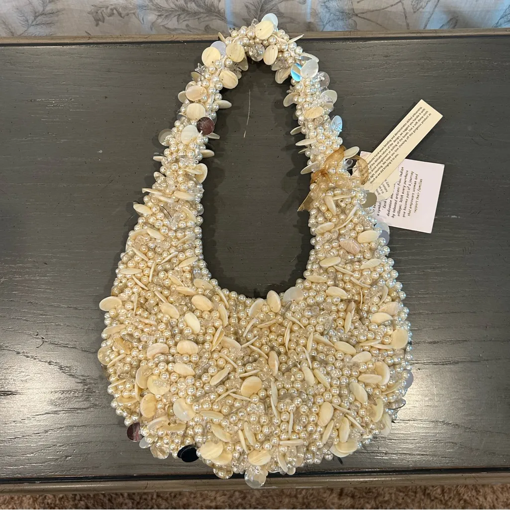 NWT Beaded Cream and White Shell Pearl Sequin Shoulder Bag - Image 8